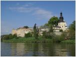 (81/117): Klasztor Norbertanw przed ujciem Rudawy to pierwszy przy rzece obiekt starego Krakowa.<br>2008-05-01