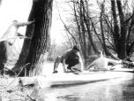 (14/38): Zgowiczka - czyszczenie rzeki.<br>1986-04